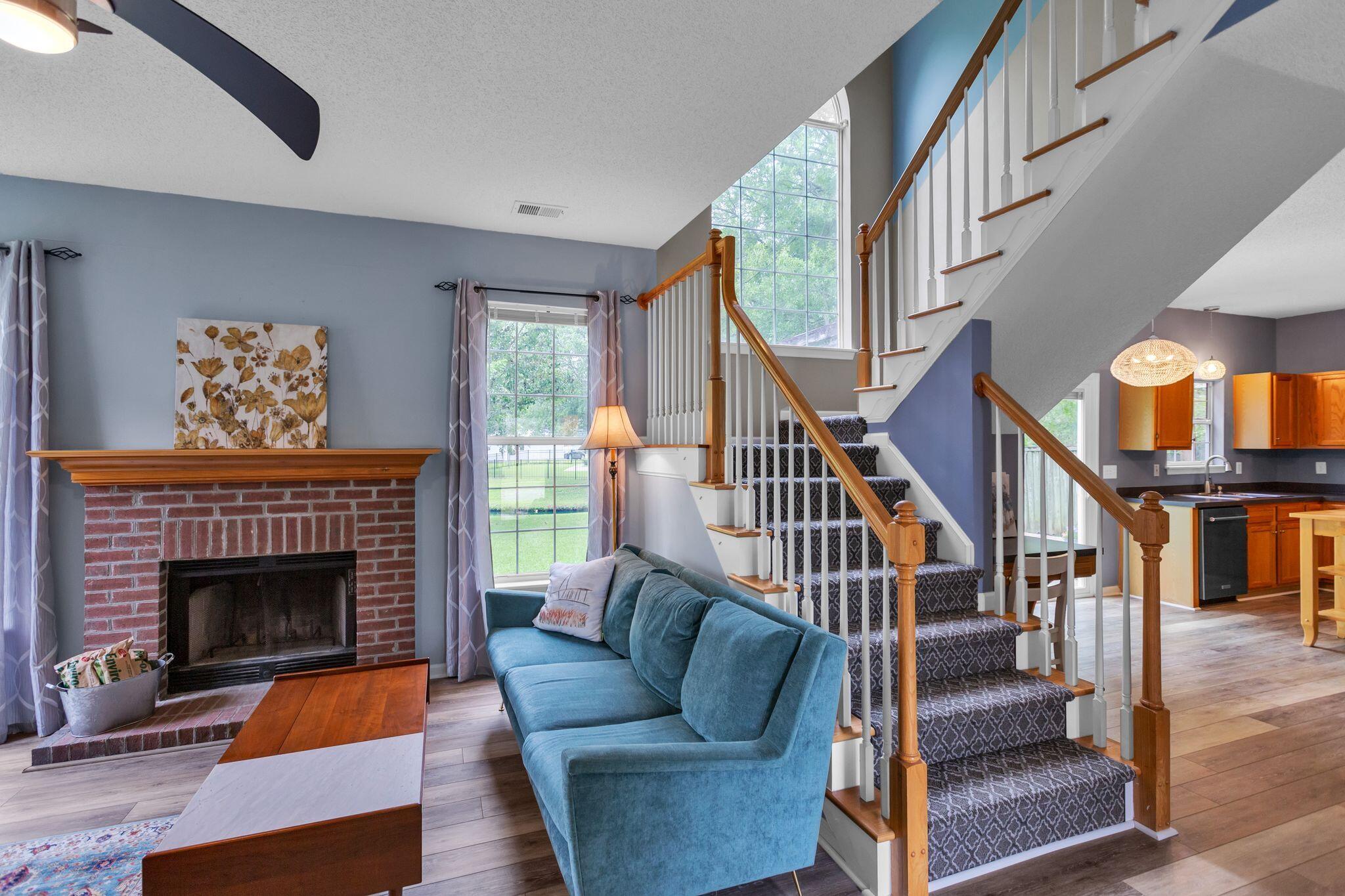 3290 Middleburry Lane