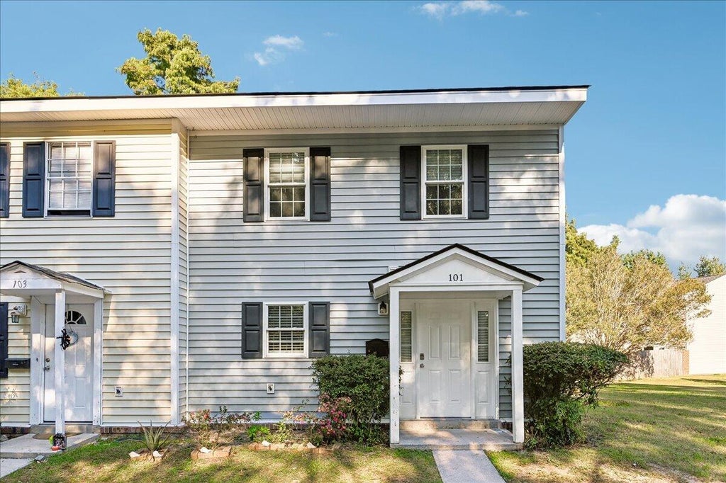 Photo of 101 Heritage Circle #Unit A-1, Mount Pleasant, SC 29464 (MLS # 26027310)