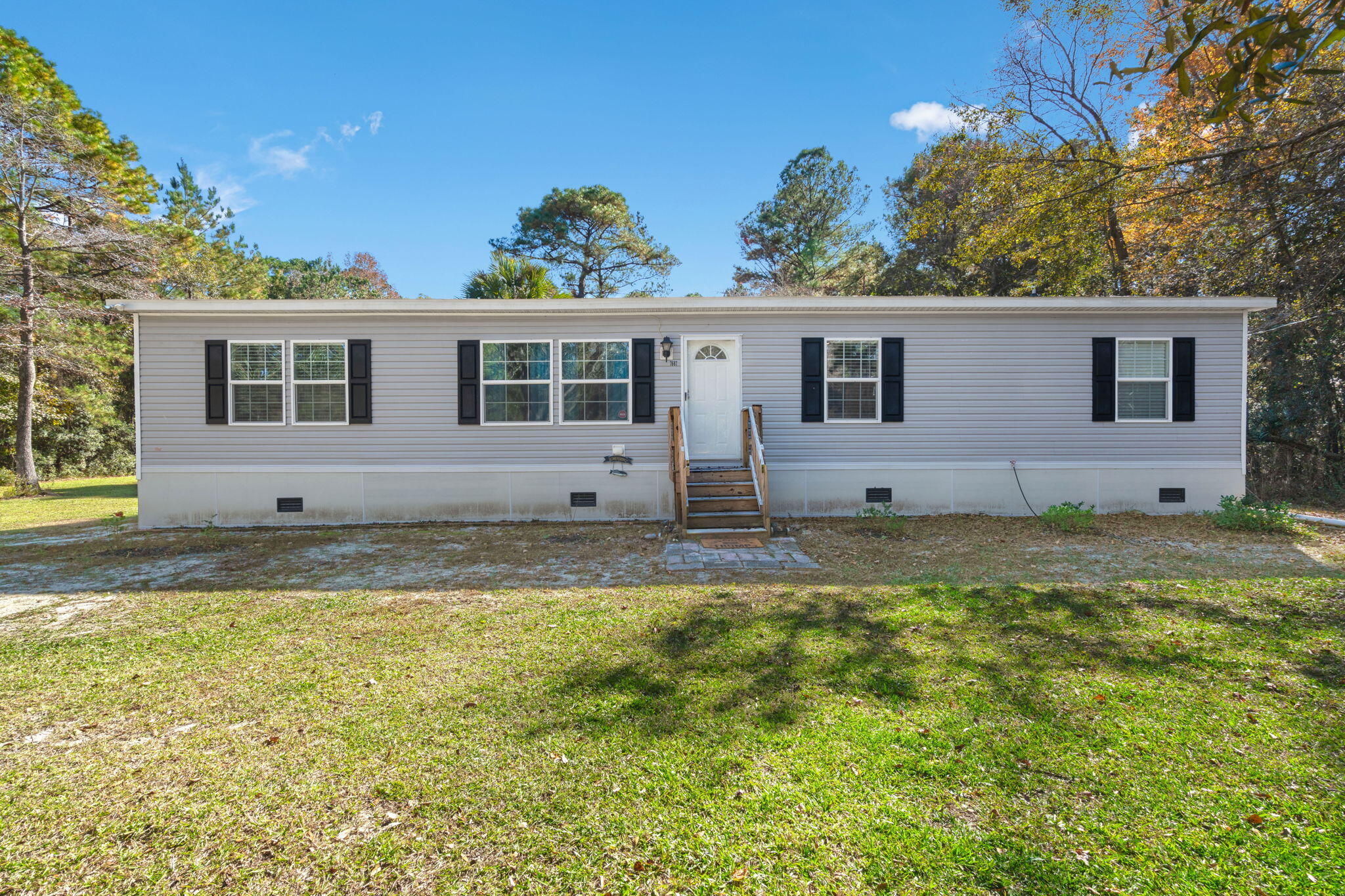 7687 Highway 162