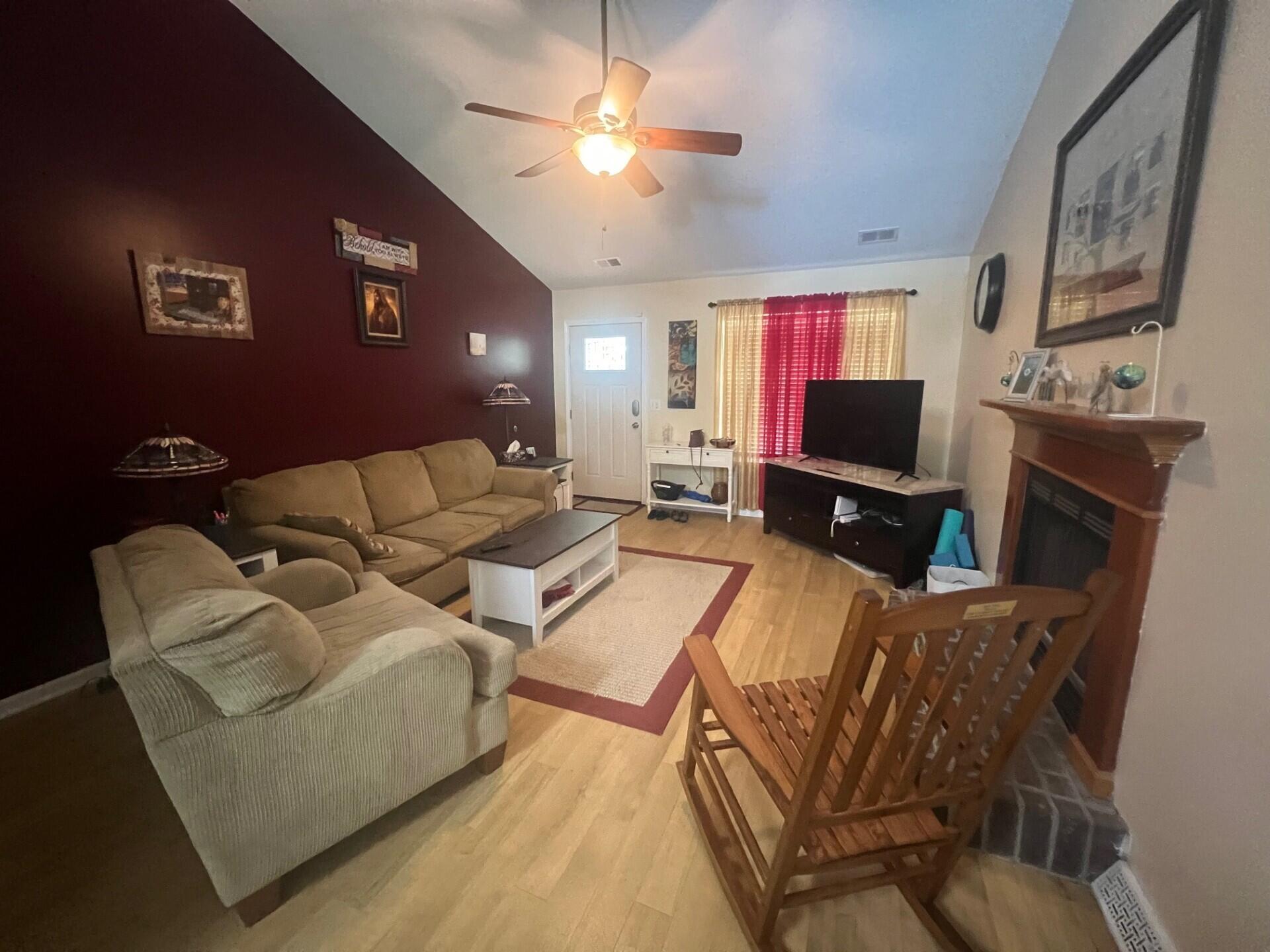 522 Dolphin Drive
