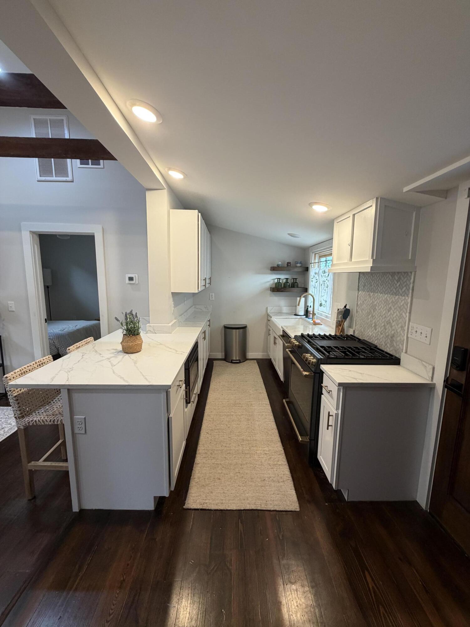 15 Line Street