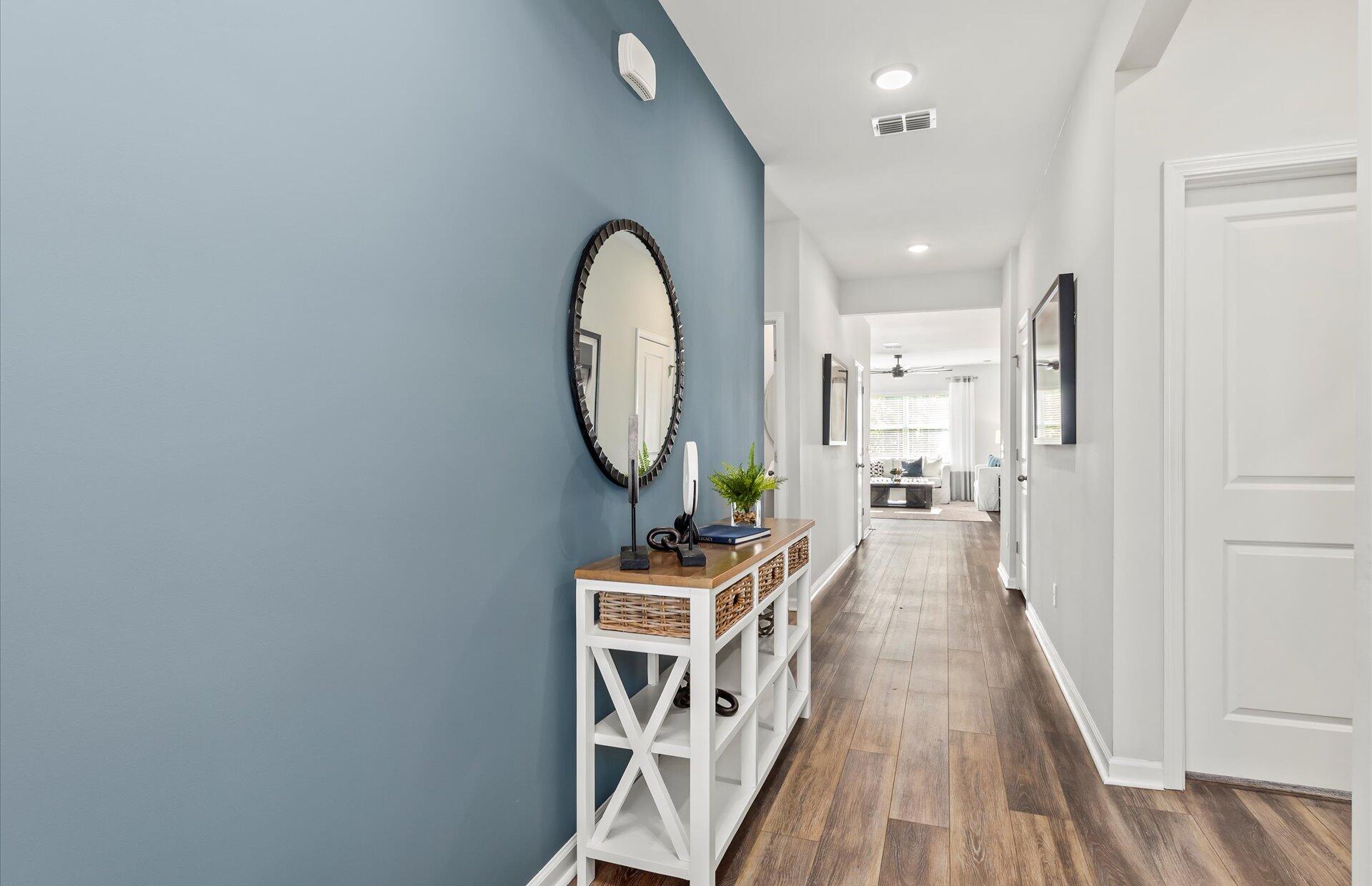 828 Meadowbrook Lane