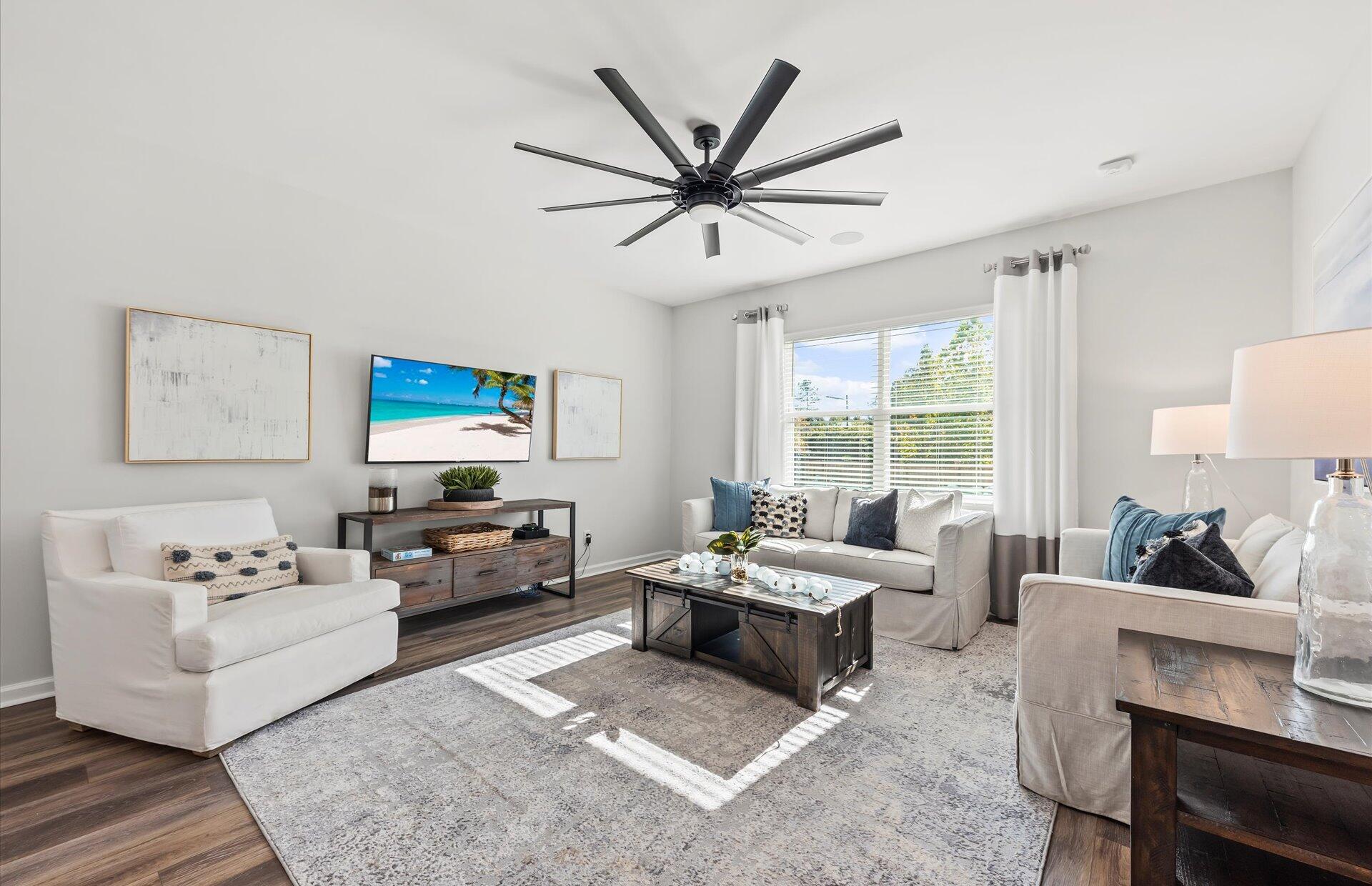 828 Meadowbrook Lane