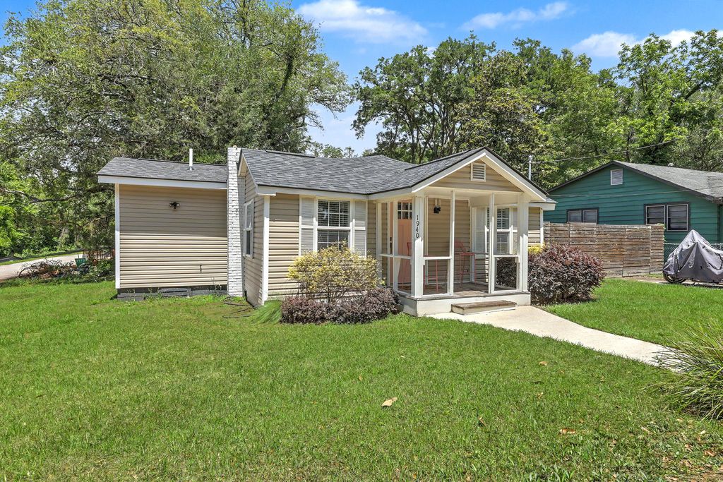 Photo of 1940 Orangeburg Street, North Charleston, SC 29405 (MLS # 26014251)