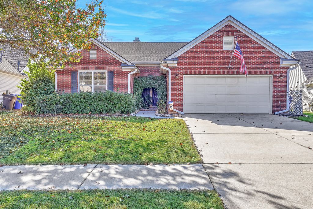 Photo of 1493 Clarendon Way, Mount Pleasant, SC 29466 (MLS # 25031401)