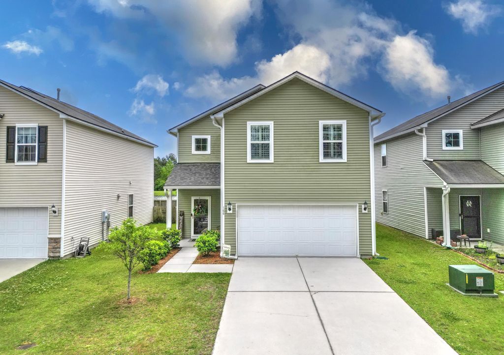 Photo of 166 Brookhaven Road, Summerville, SC 29486 (MLS # 26010000)