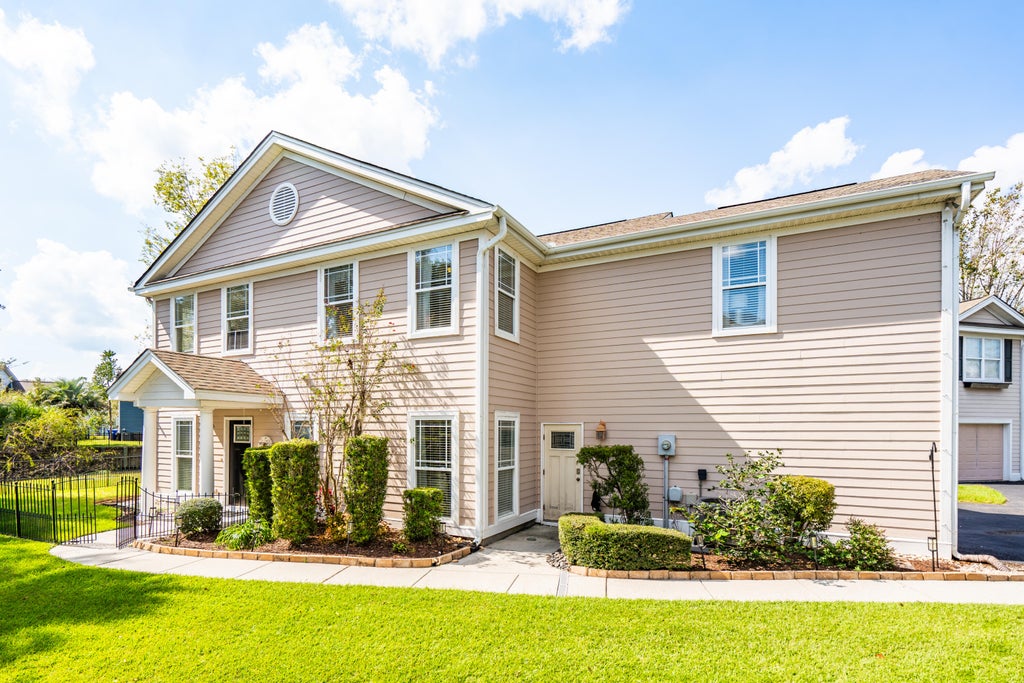Photo of 9 Duffer's Court #3, Charleston, SC 29414 (MLS # 26029030)