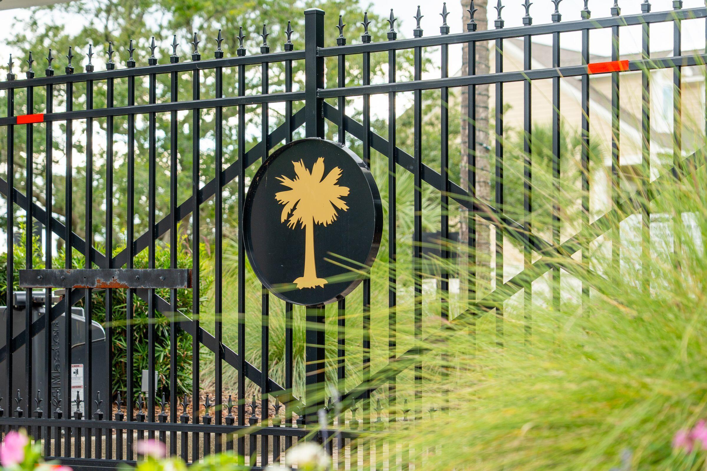 1420 Headquarters Plantation Drive