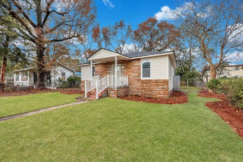 A home in North Charleston