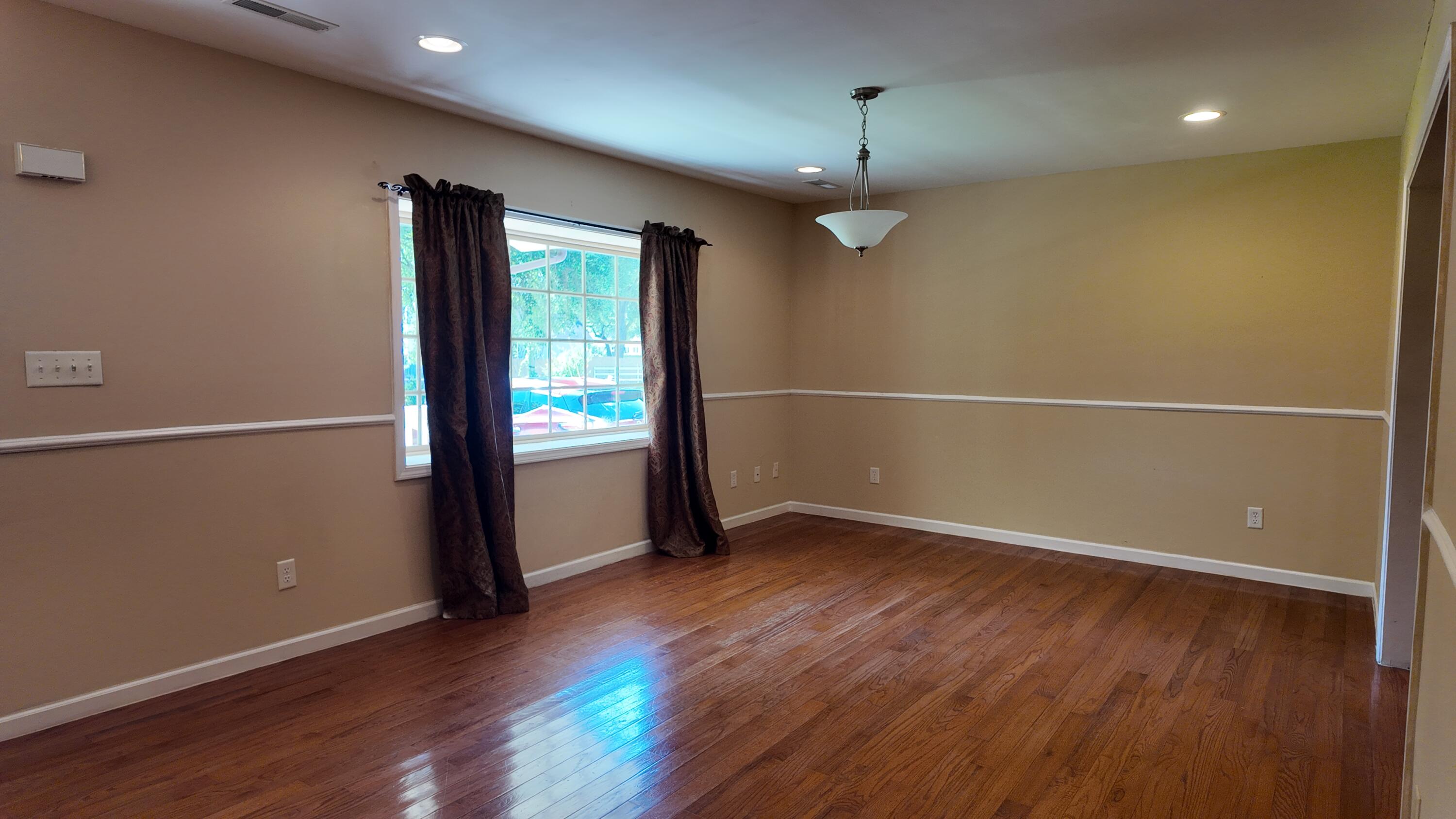 463 Old Moncks Corner