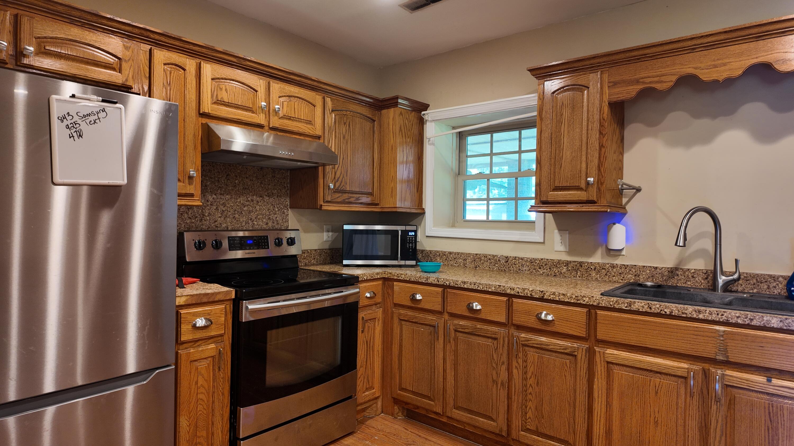 463 Old Moncks Corner