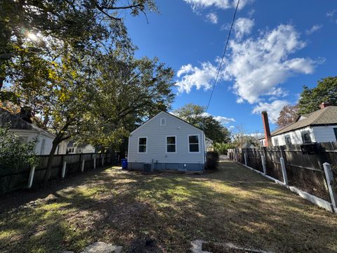 A home in North Charleston