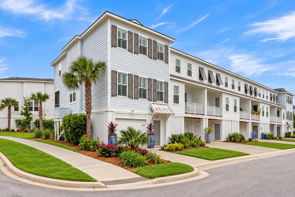 Photo of 810 Kings Oak Court #Unit 1, Charleston, SC 29492 (MLS # 26026610)