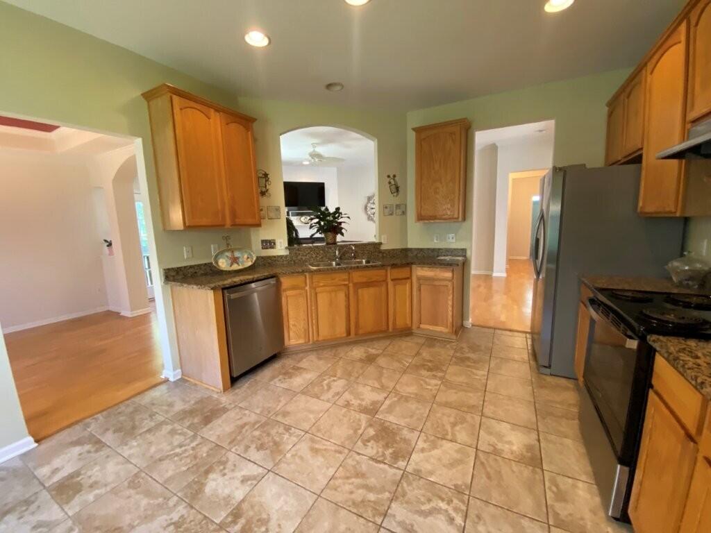 7517 Whispering Oak Drive