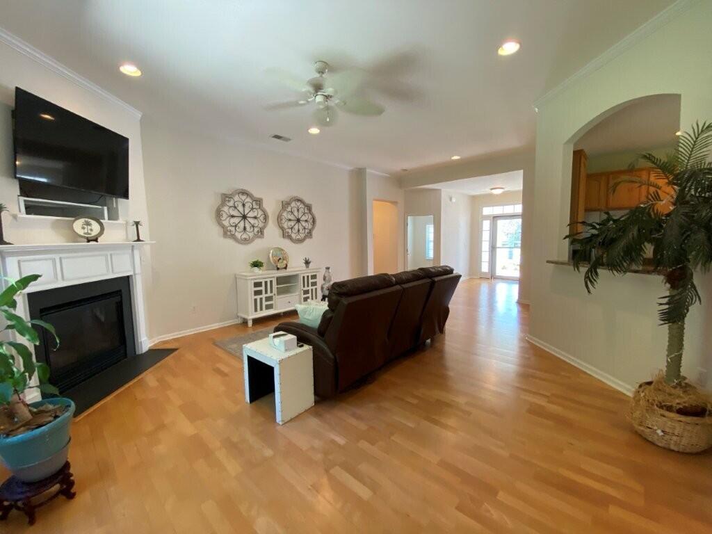 7517 Whispering Oak Drive