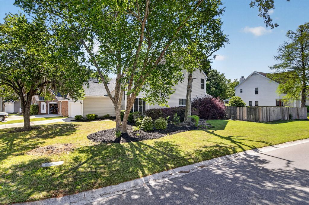 Photo of 5400 Dwight Drive, North Charleston, SC 29420 (MLS # 26010404)