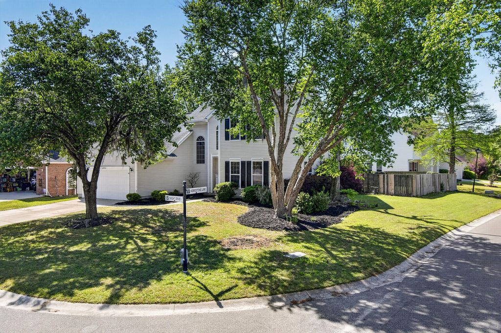 Photo of 5400 Dwight Drive, North Charleston, SC 29420 (MLS # 26010404)