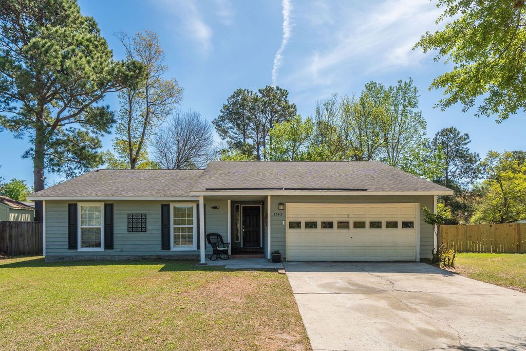 Photo of 1543 Hidden Bridge Drive, Mount Pleasant, SC 29464 (MLS # 26009612)