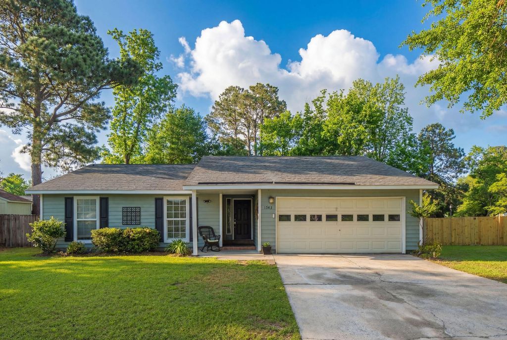 Photo of 1543 Hidden Bridge Drive, Mount Pleasant, SC 29464 (MLS # 26009612)