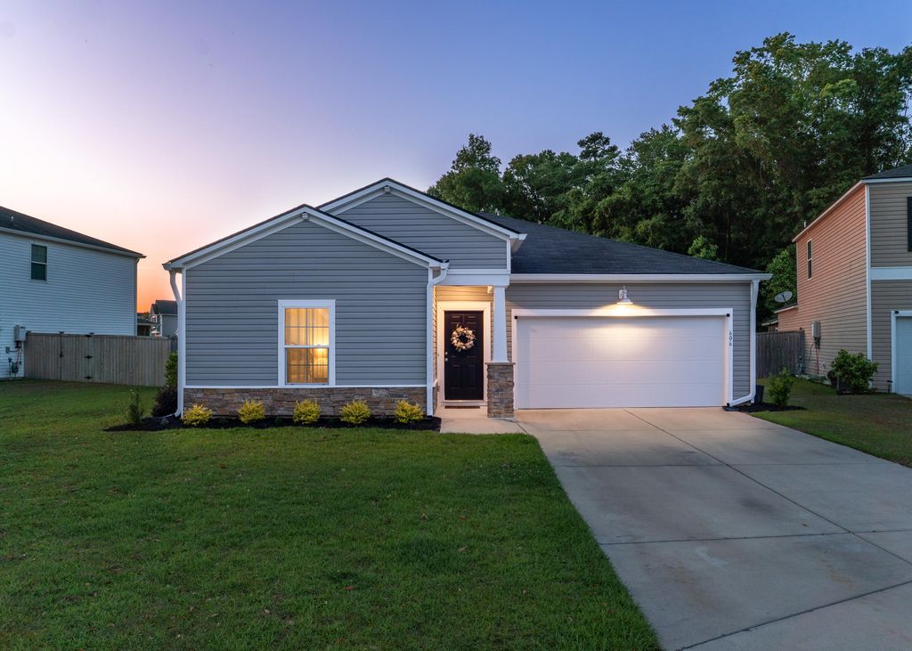 Photo of 606 Bramblewood Court, Charleston, SC 29414 (MLS # 26012541)