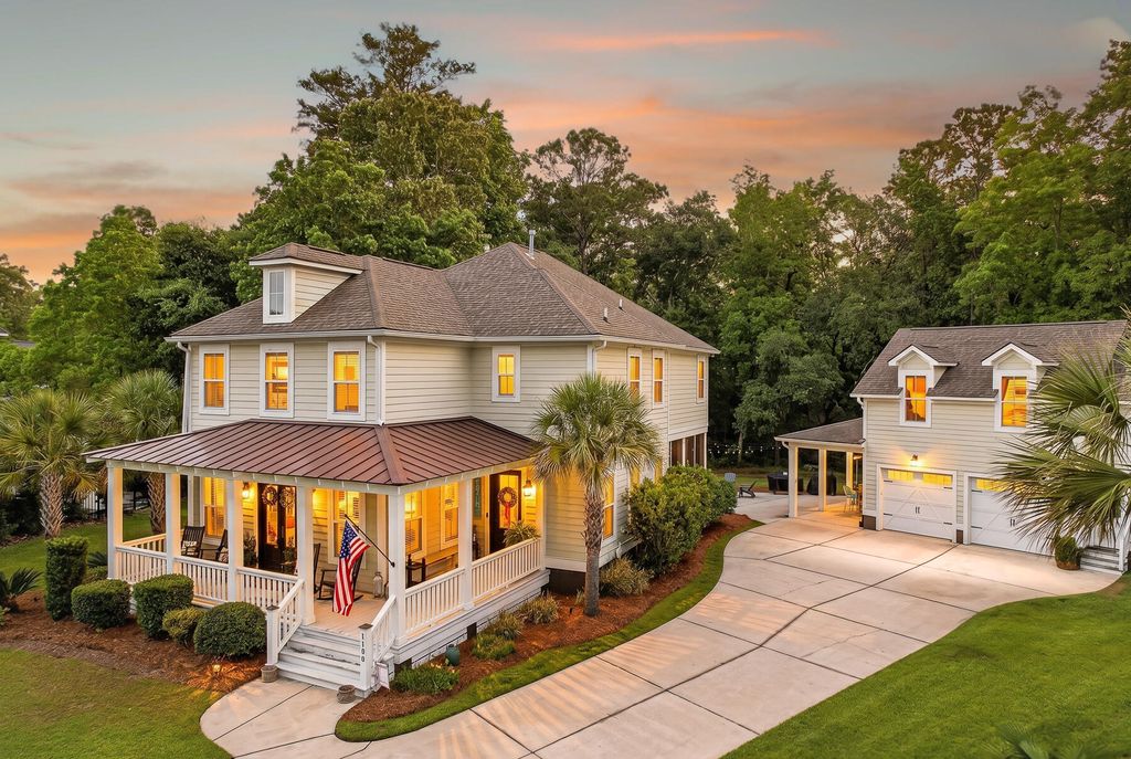 Photo of 1100 Lands End Drive, Hanahan, SC 29410 (MLS # 26012580)