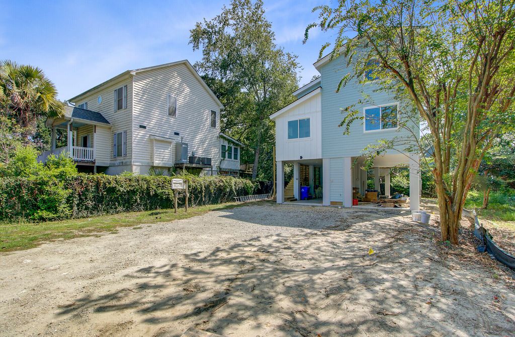Photo of 1627 Wigeon Lane, Charleston, SC 29412 (MLS # 25025927)