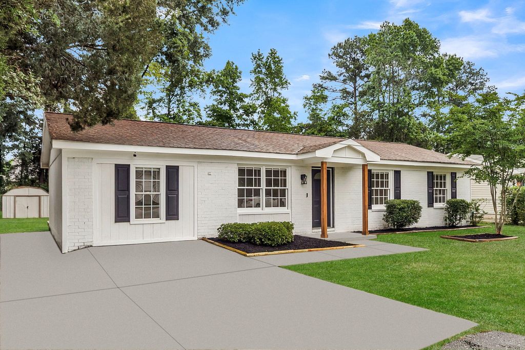 Photo of 409 Robin Drive, Goose Creek, SC 29445 (MLS # 26012718)
