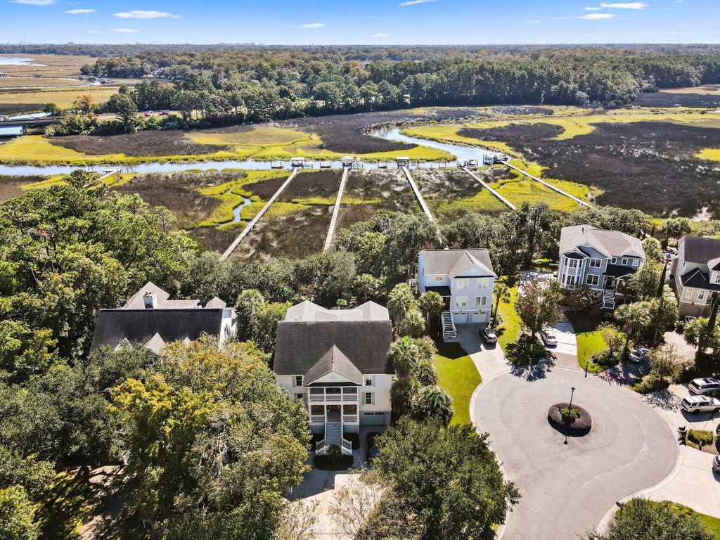 Photo of 1635 Bull Creek Lane, Charleston, SC 29414 (MLS # 25028621)