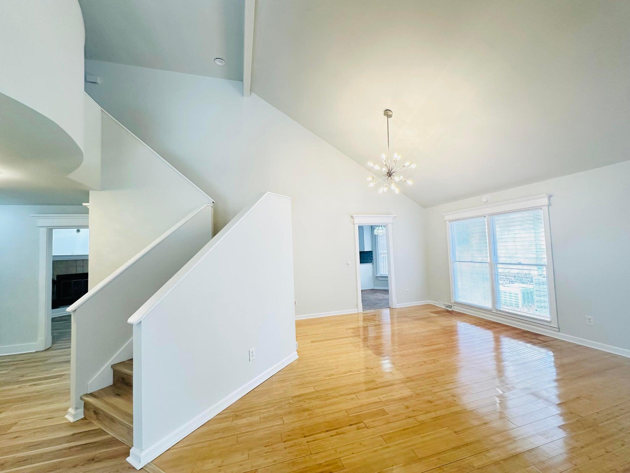 112 Mansfield Boulevard