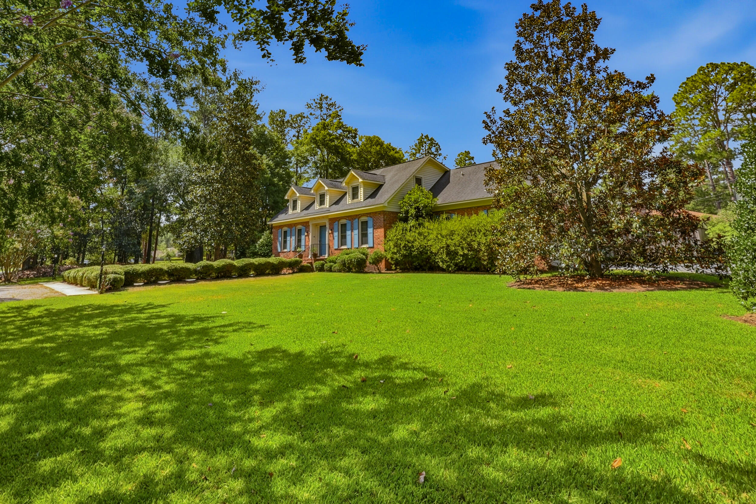255 Longleaf Drive