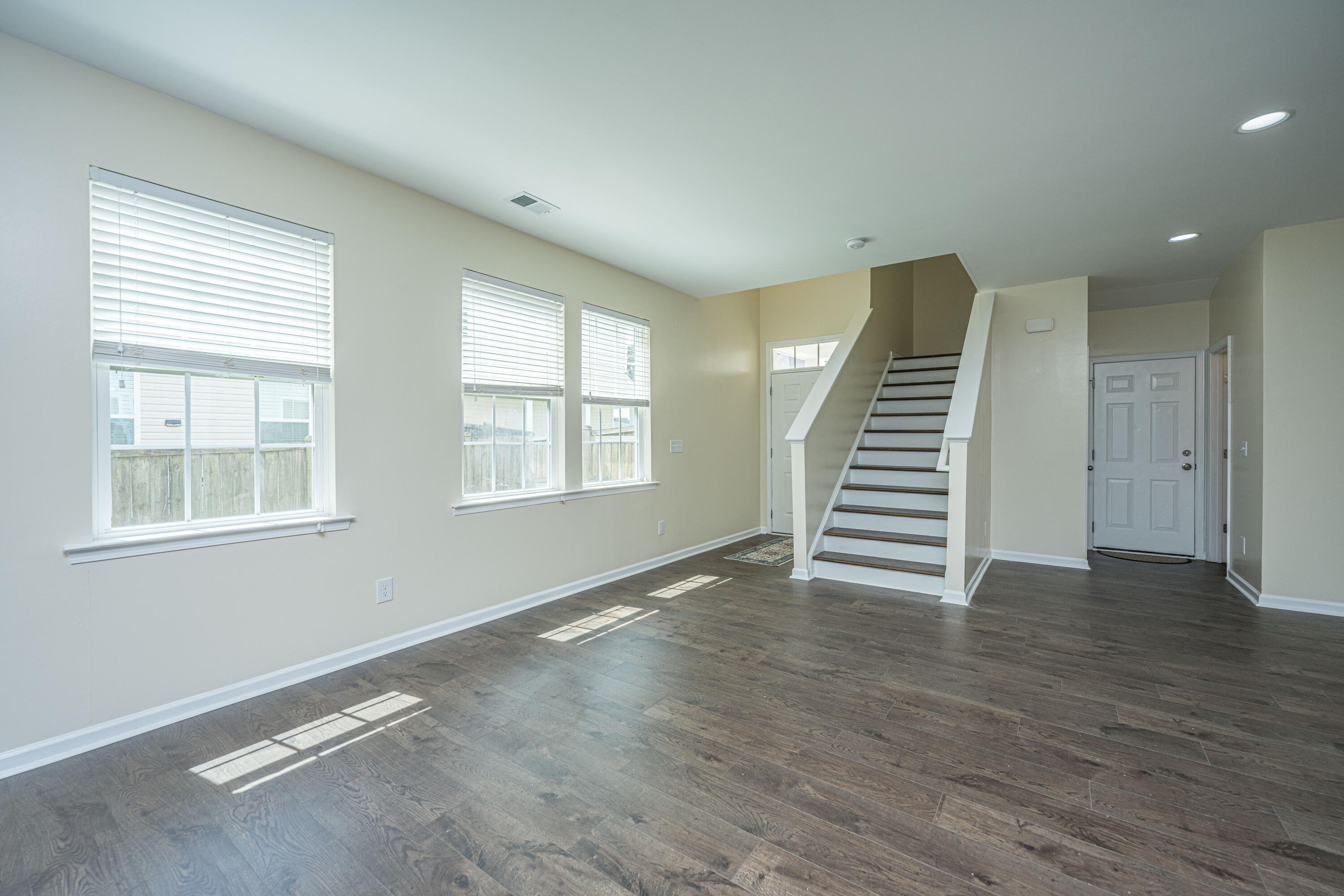 136 Dream Street