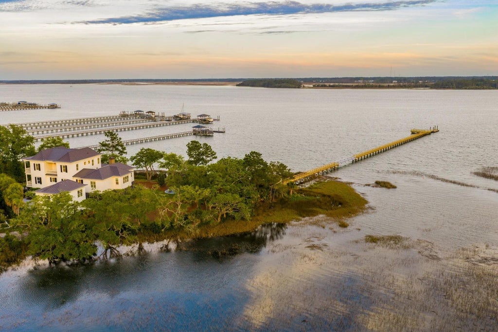 Photo of 401 Wayfaring Point, Daniel Island, SC 29492 (MLS # 26013739)