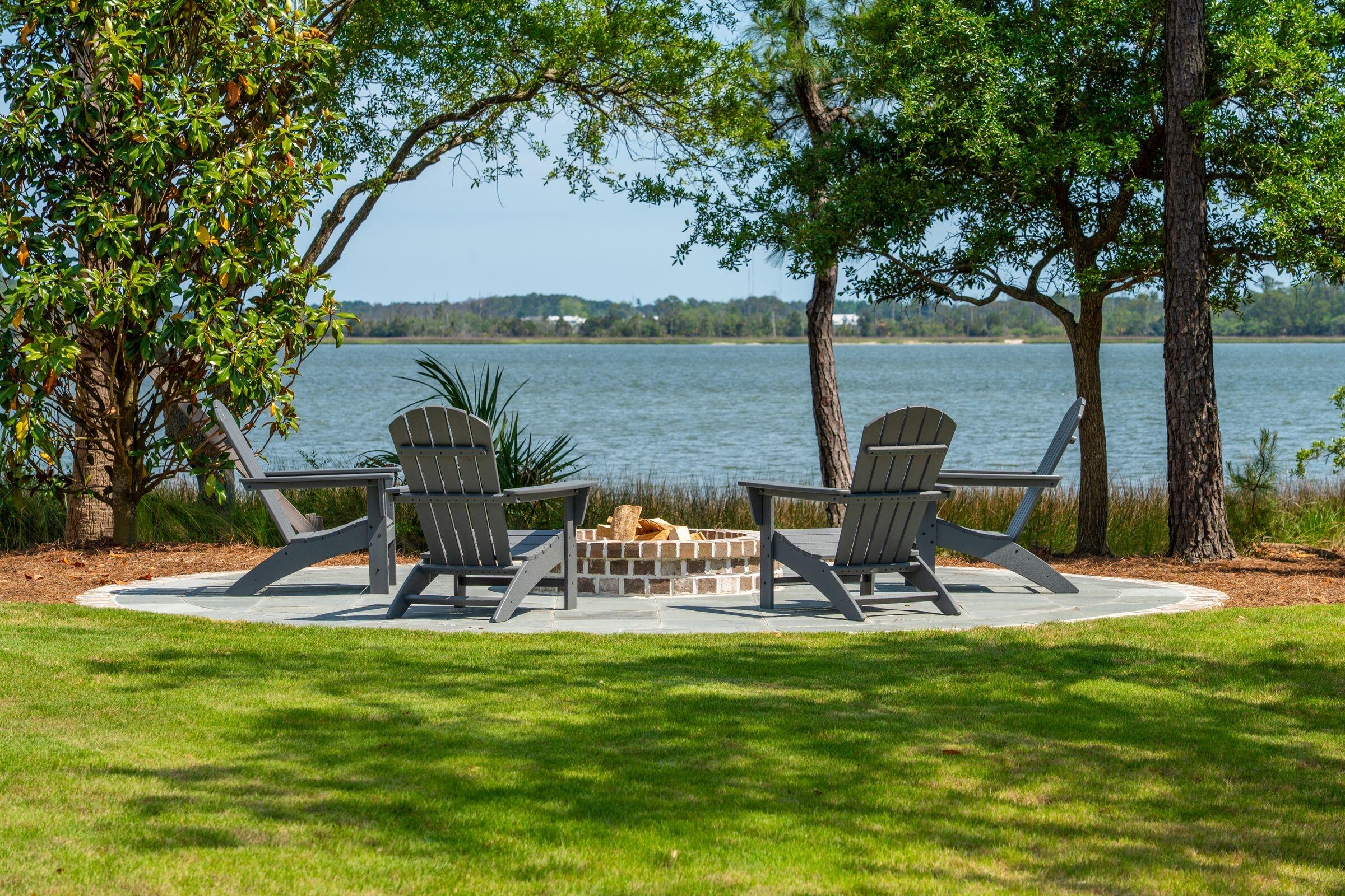 401 Wayfaring Point