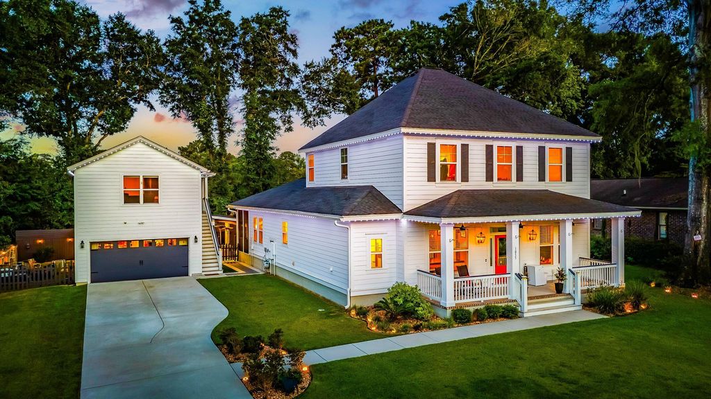 Photo of 1055 Stonehenge Drive, Hanahan, SC 29410 (MLS # 26021030)
