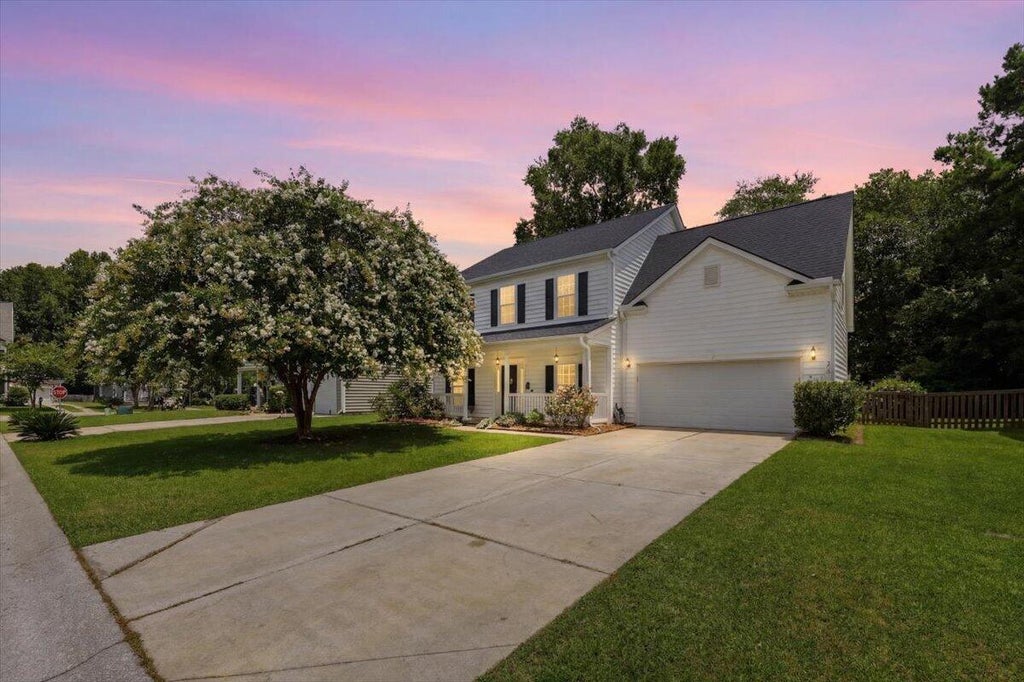 Photo of 302 Lakewind Drive, Moncks Corner, SC 29461 (MLS # 26020515)