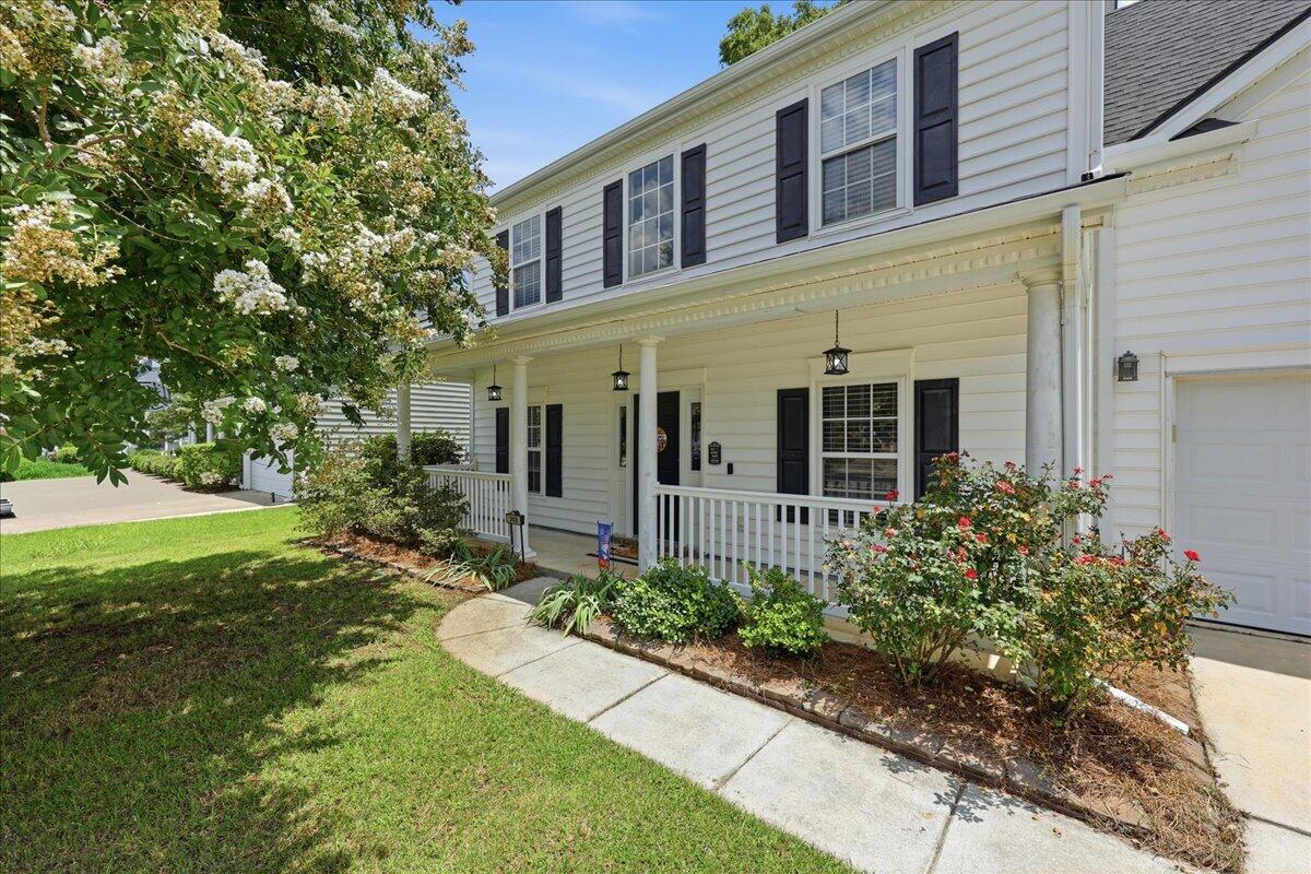 302 Lakewind Drive