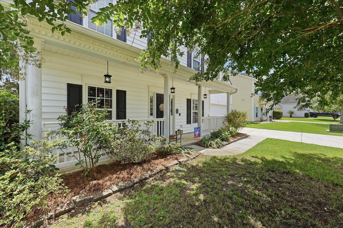 302 Lakewind Drive