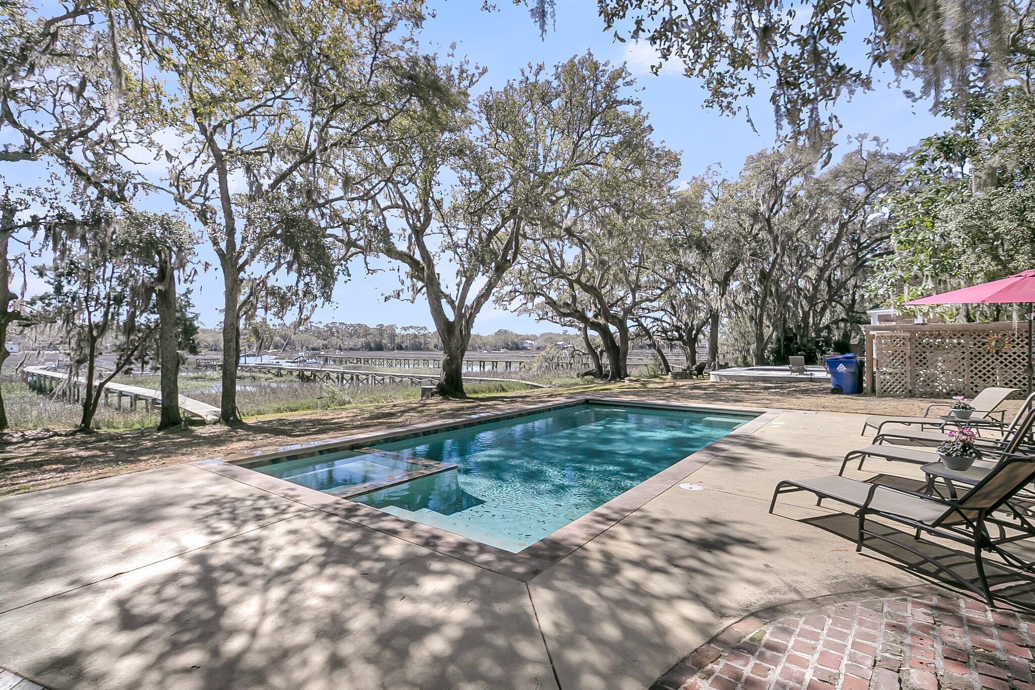 741 Creekside Drive