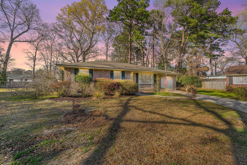 Photo of 2012 Woodcliff Street, Charleston, SC 29414 (MLS # 26006135)