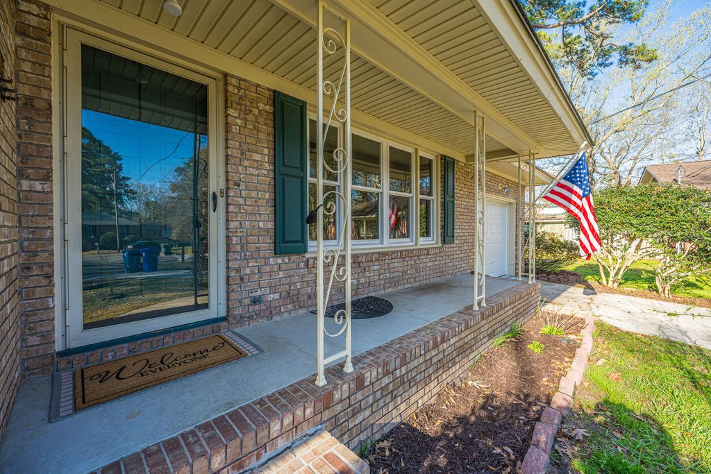 Photo of 2012 Woodcliff Street, Charleston, SC 29414 (MLS # 26006135)