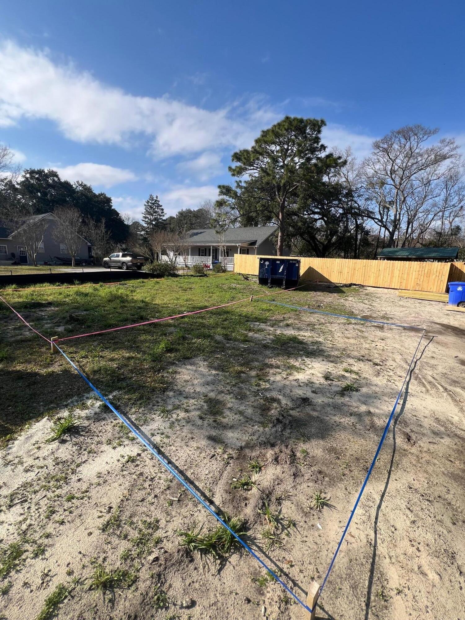 1910/1912 Piper Drive