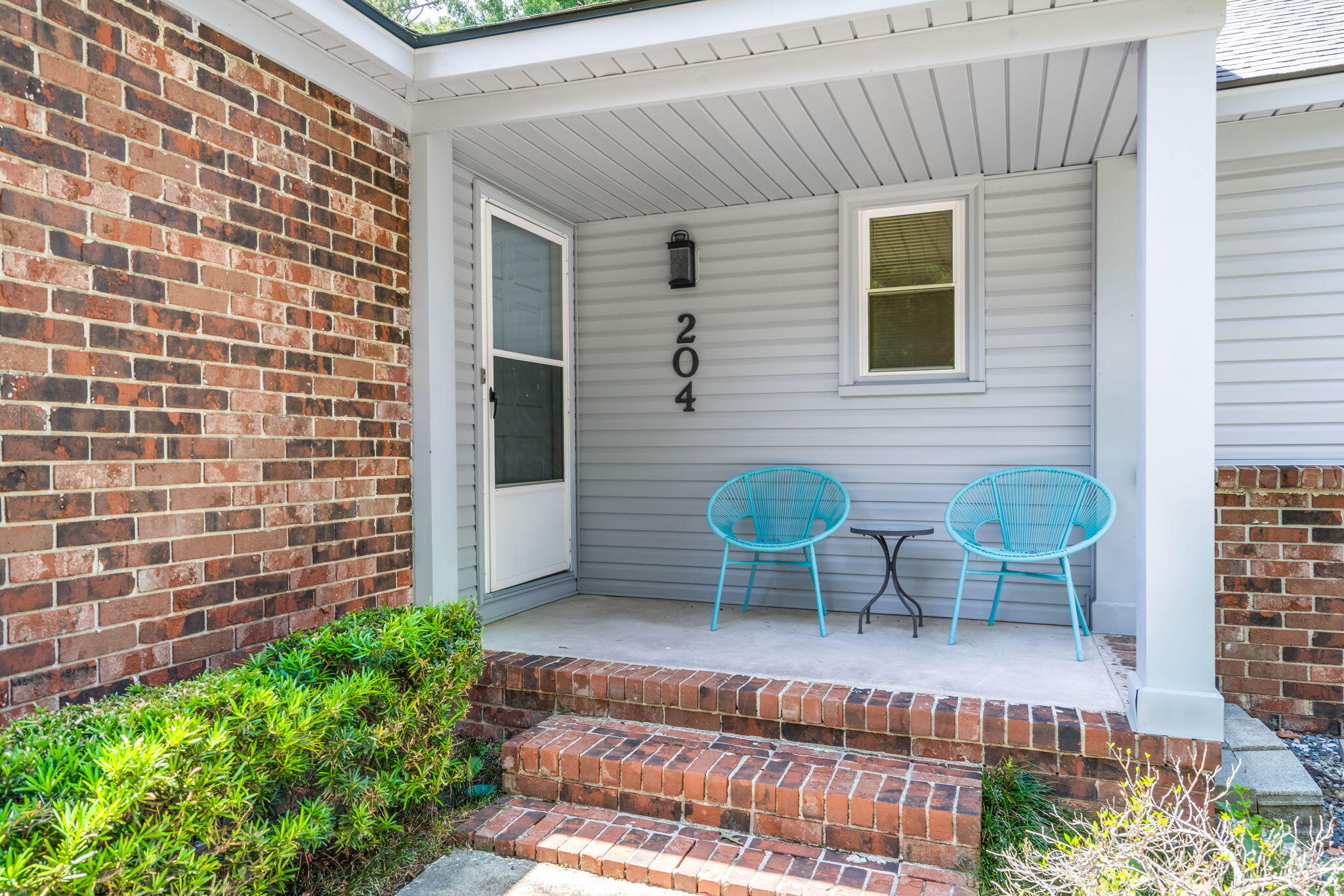 204 Runnymede Lane