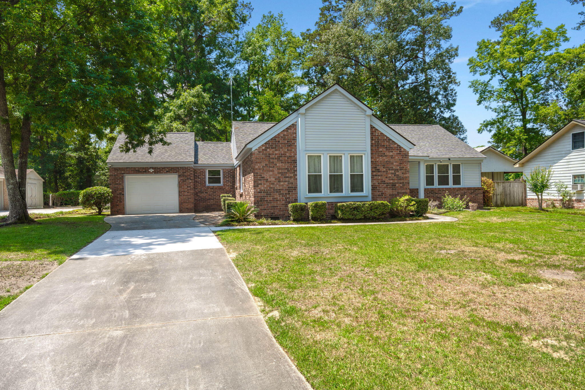 204 Runnymede Lane