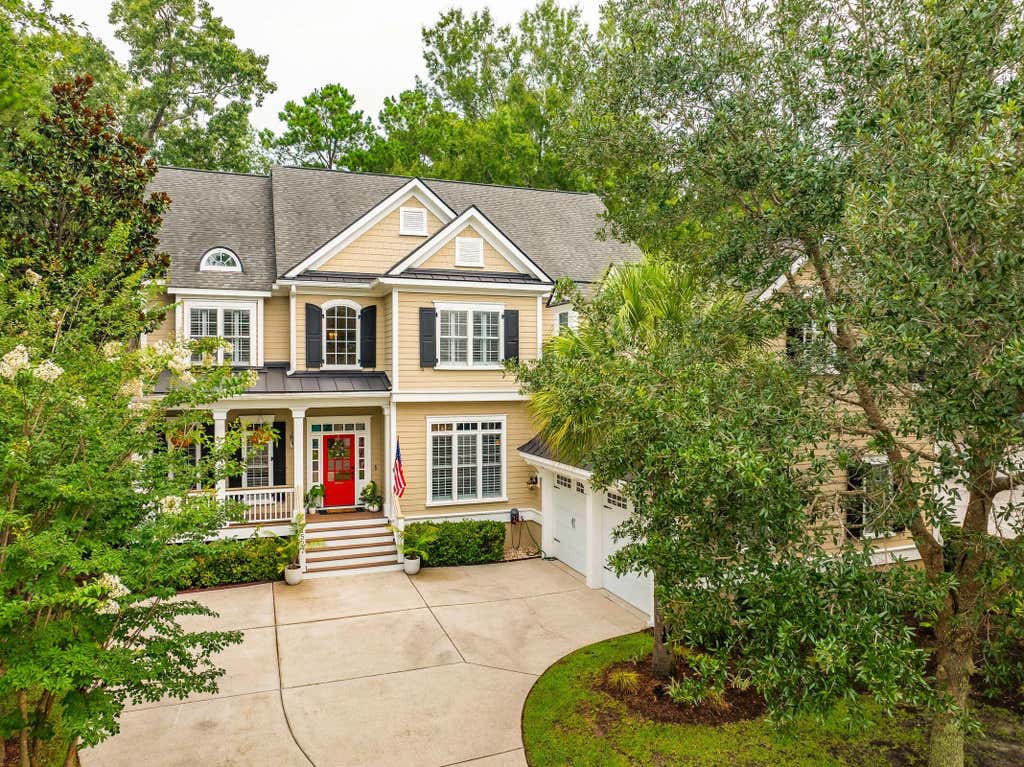 Photo of 1527 Capel Street, Mount Pleasant, SC 29466 (MLS # 26021561)