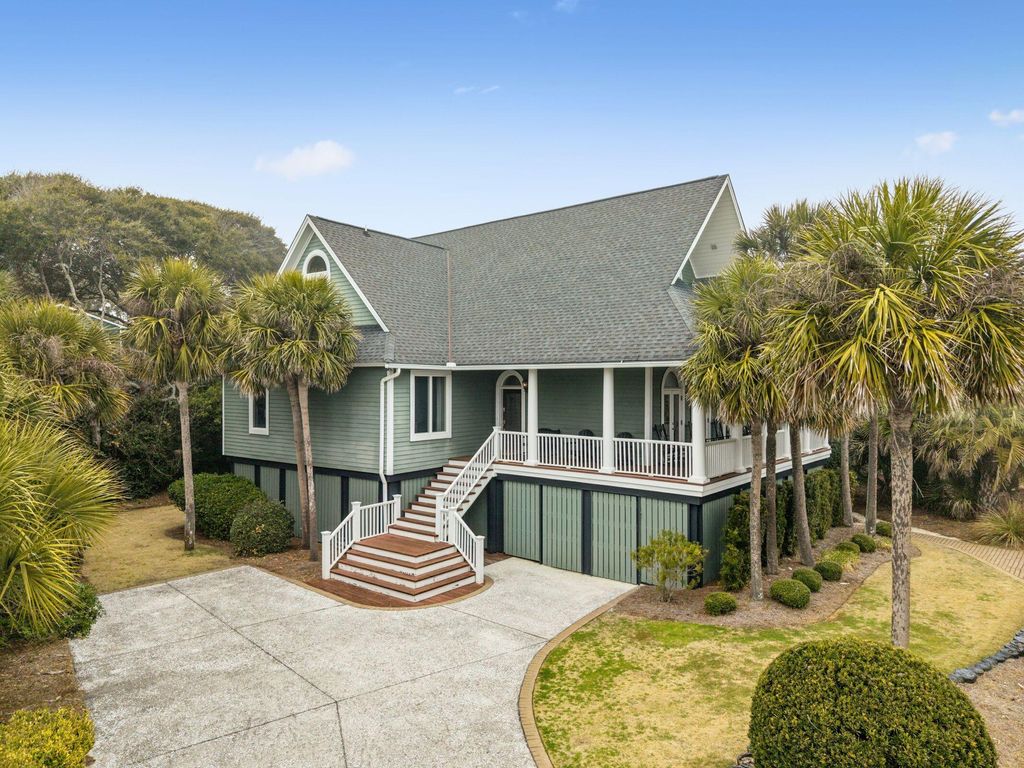Photo of 5 E Beachwood, Isle of Palms, SC 29451 (MLS # 26005628)