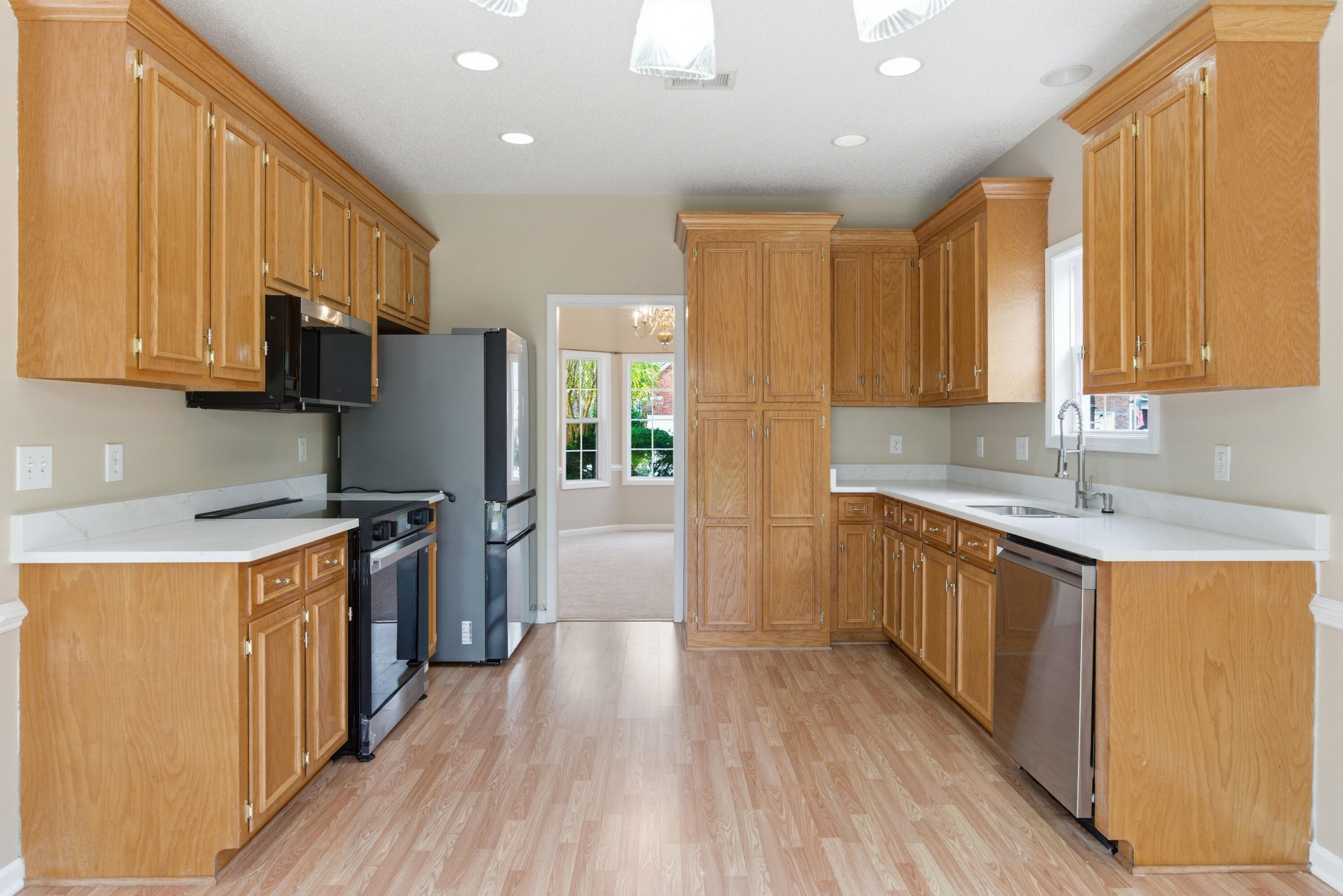 8752 Evangeline Drive