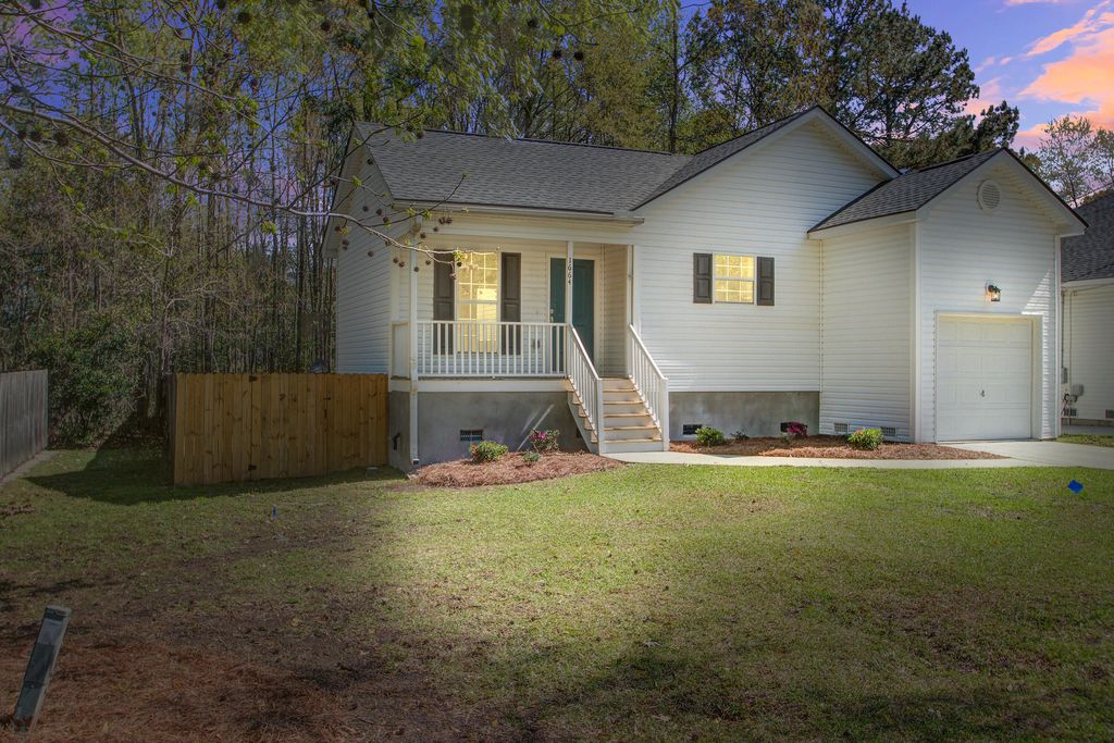 Photo of 1664 Pierpont Avenue, Charleston, SC 29414 (MLS # 26007815)