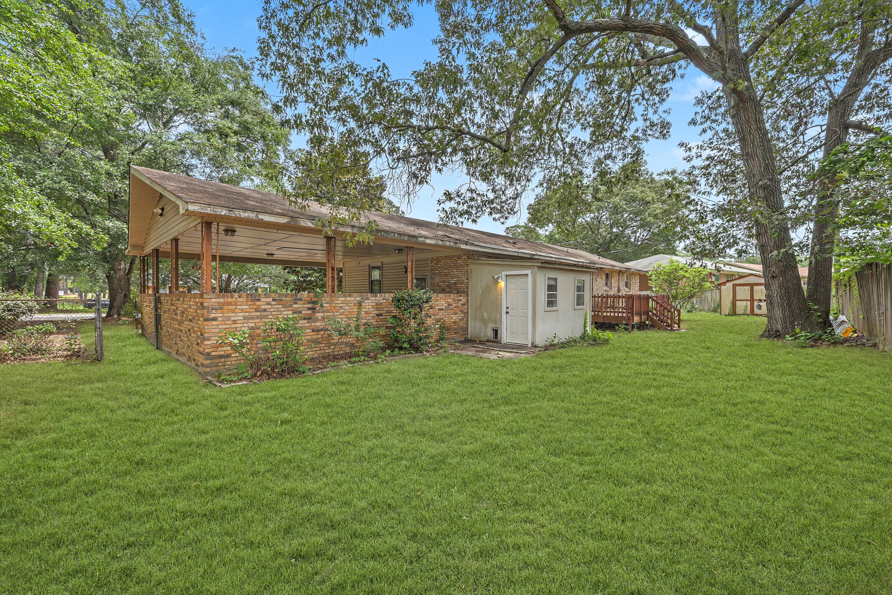 4100 Boxwood Drive