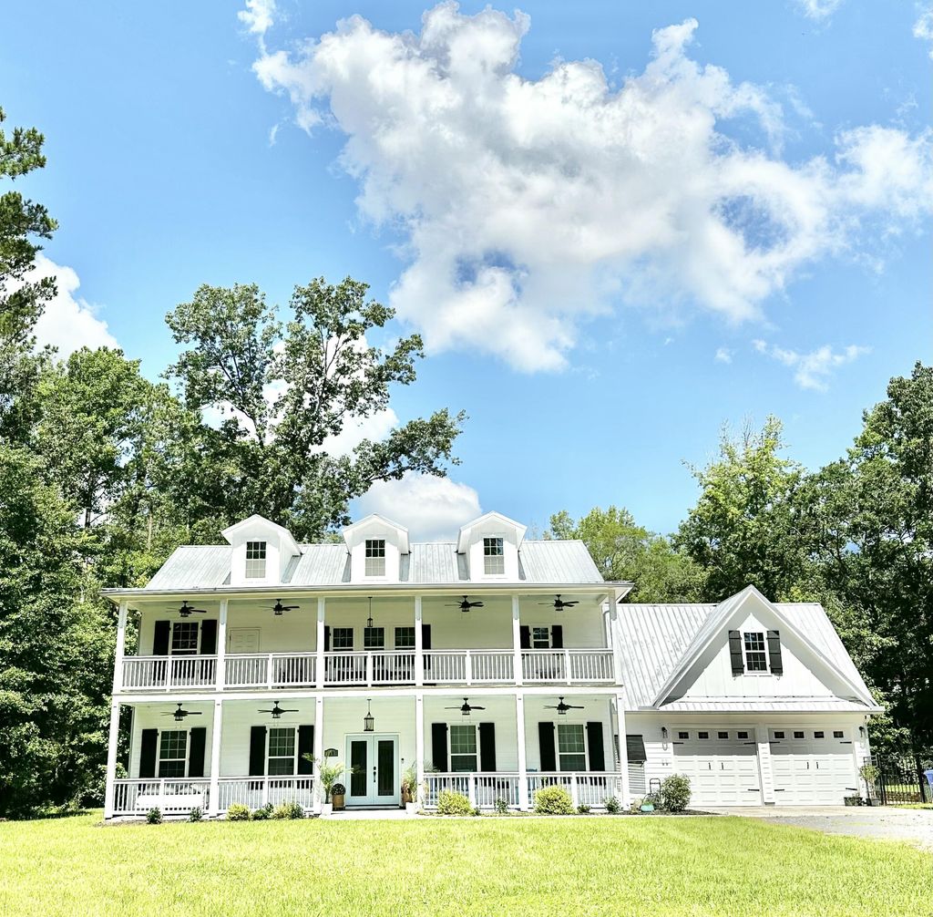 Photo of 5681 Captain Kidd Road, Hollywood, SC 29449 (MLS # 26014104)