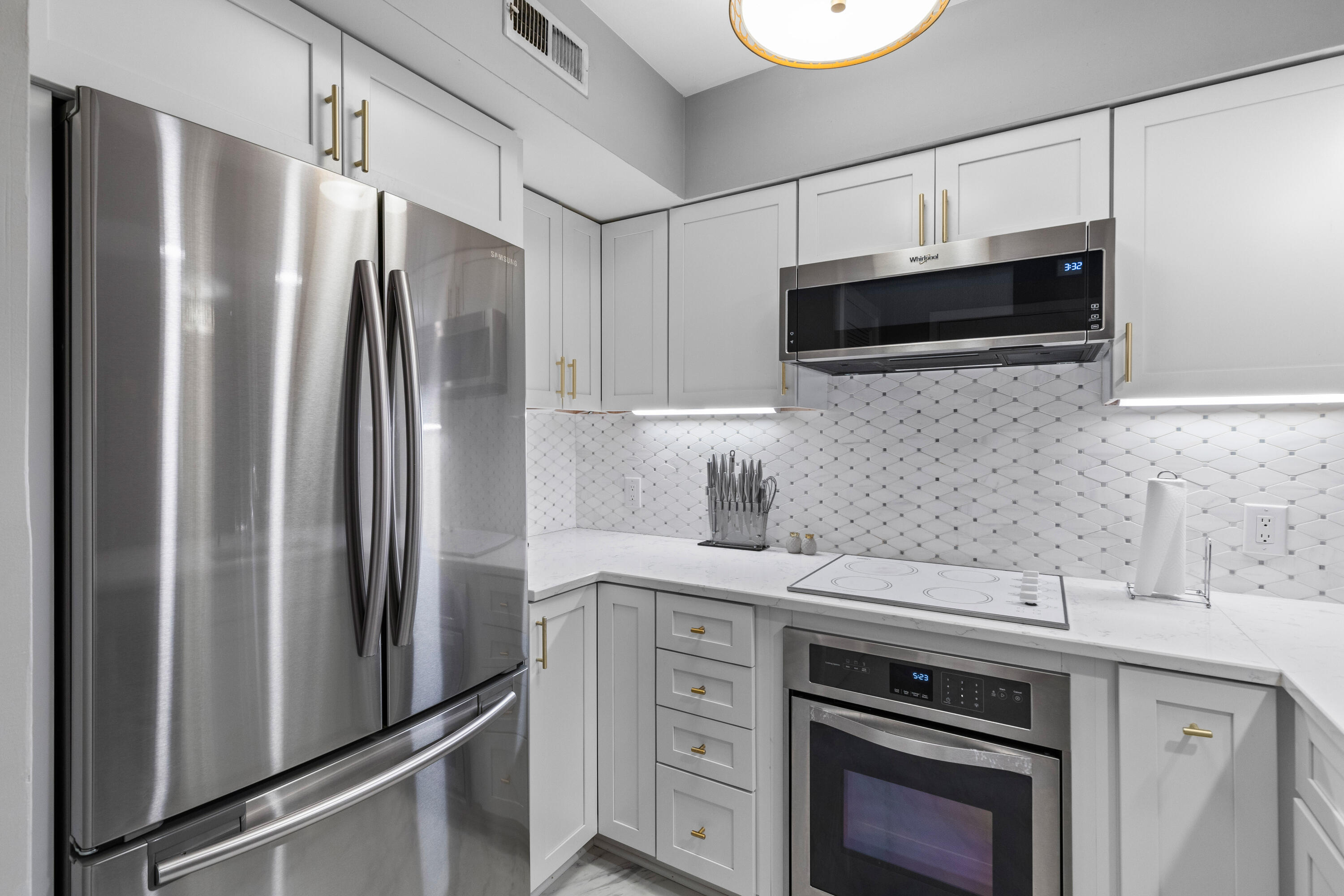 55 Ashley Avenue Apt 6